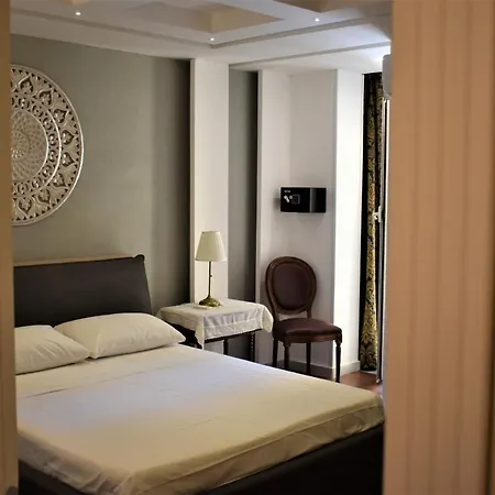 Capsule hotel Federico 70 Smeraldo *